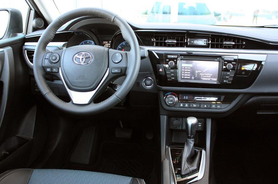  Toyota Corolla 2014 года  (фото 53 из 212)